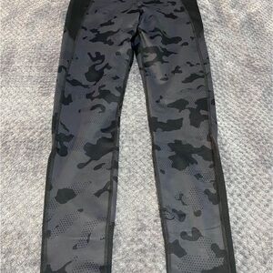 Women’s Brand New Under Armour Athletic Leggings